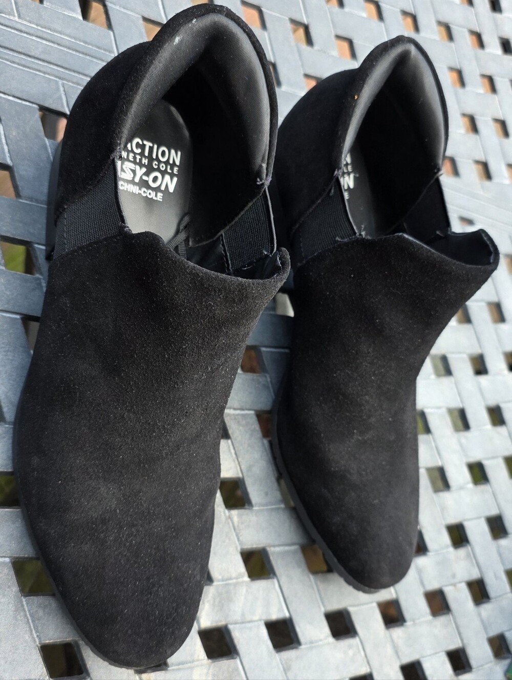 Kenneth Cole Reaction Black Suede Ankle Boots, Womens 11M.